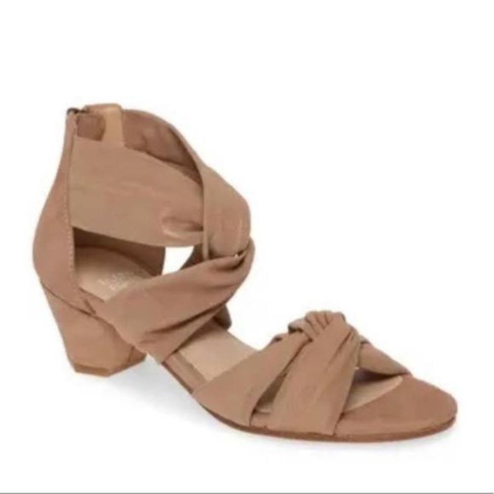Eileen Fisher sandal NWOB size 6 1/2